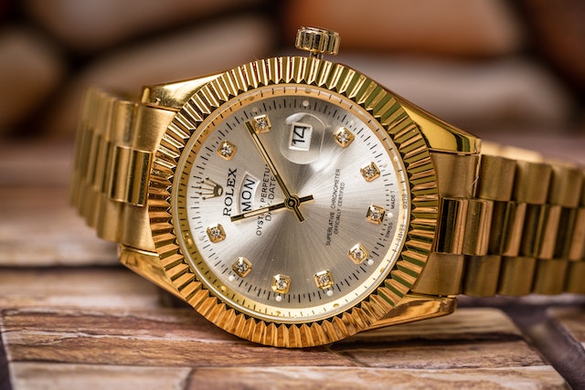 How To Clean Gold Watches